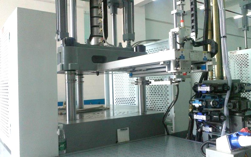 立式框架機械手E